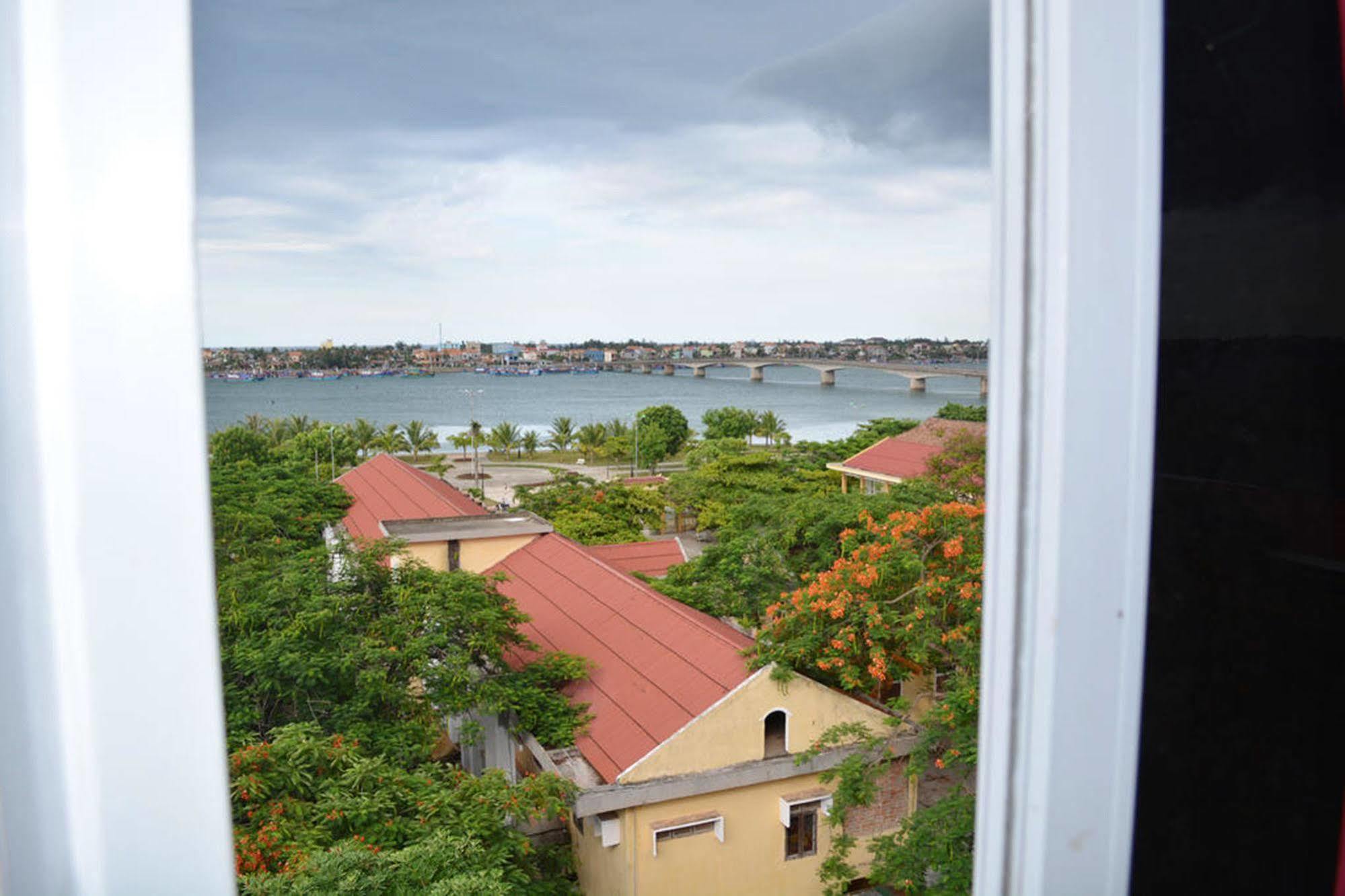 Anh Linh 1 Hotel Dong Hoi Esterno foto