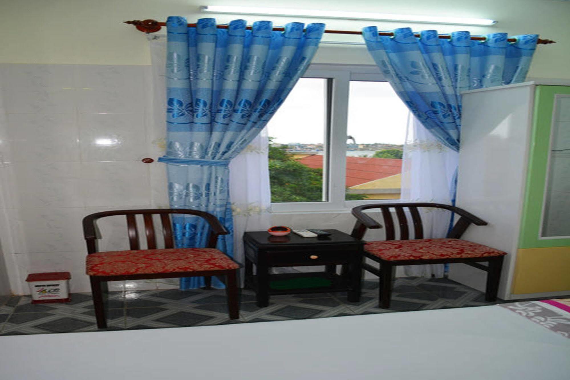 Anh Linh 1 Hotel Dong Hoi Esterno foto