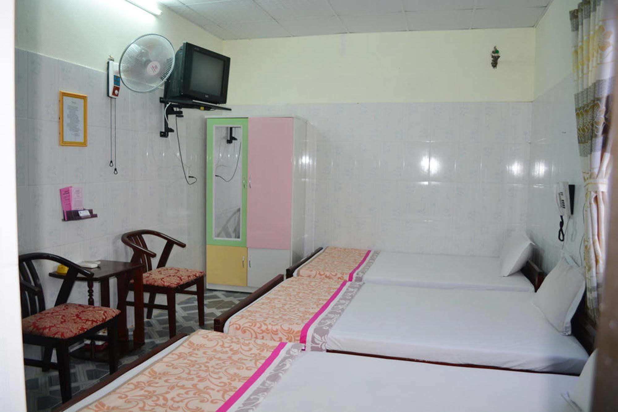 Anh Linh 1 Hotel Dong Hoi Esterno foto