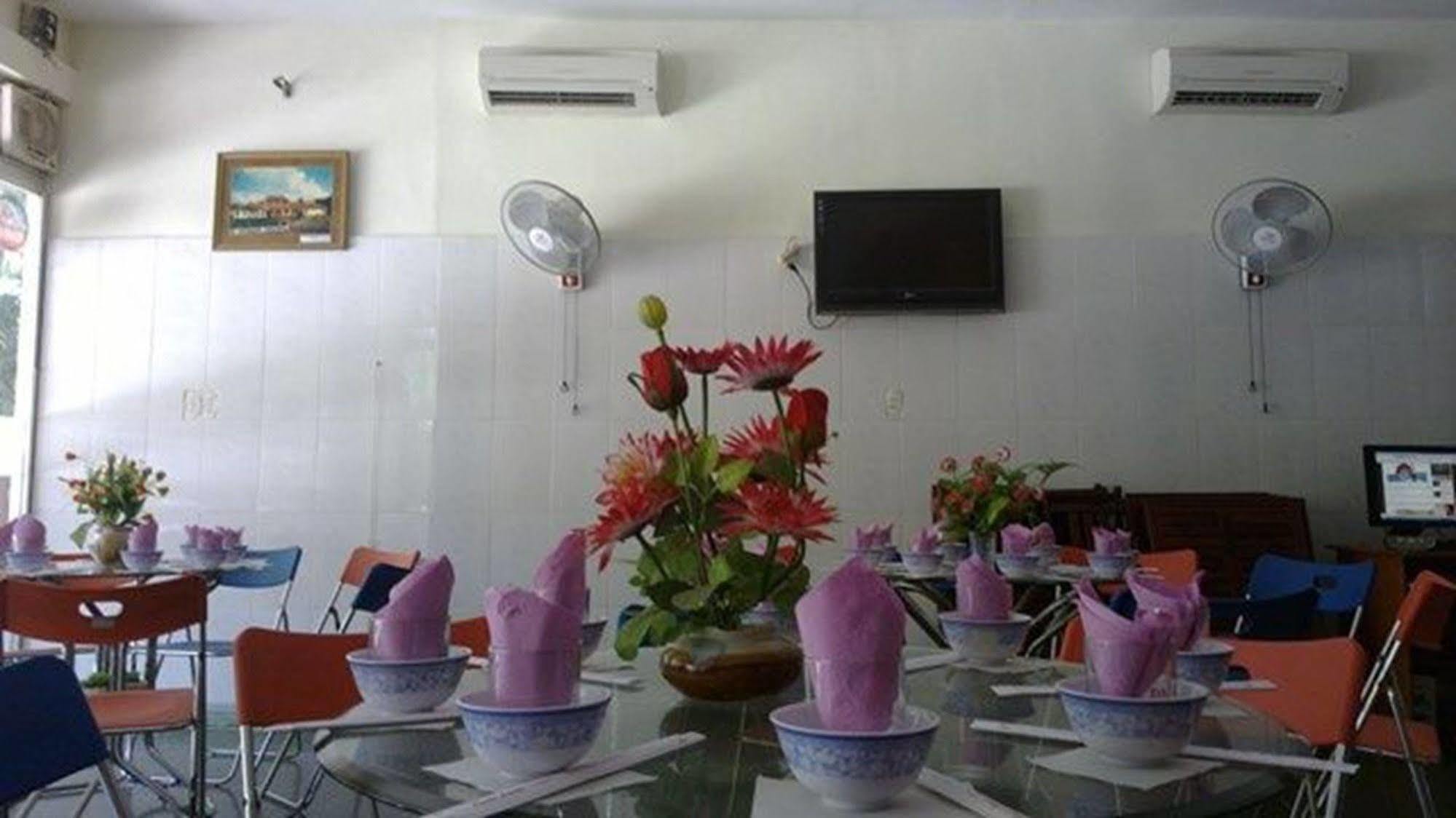 Anh Linh 1 Hotel Dong Hoi Esterno foto