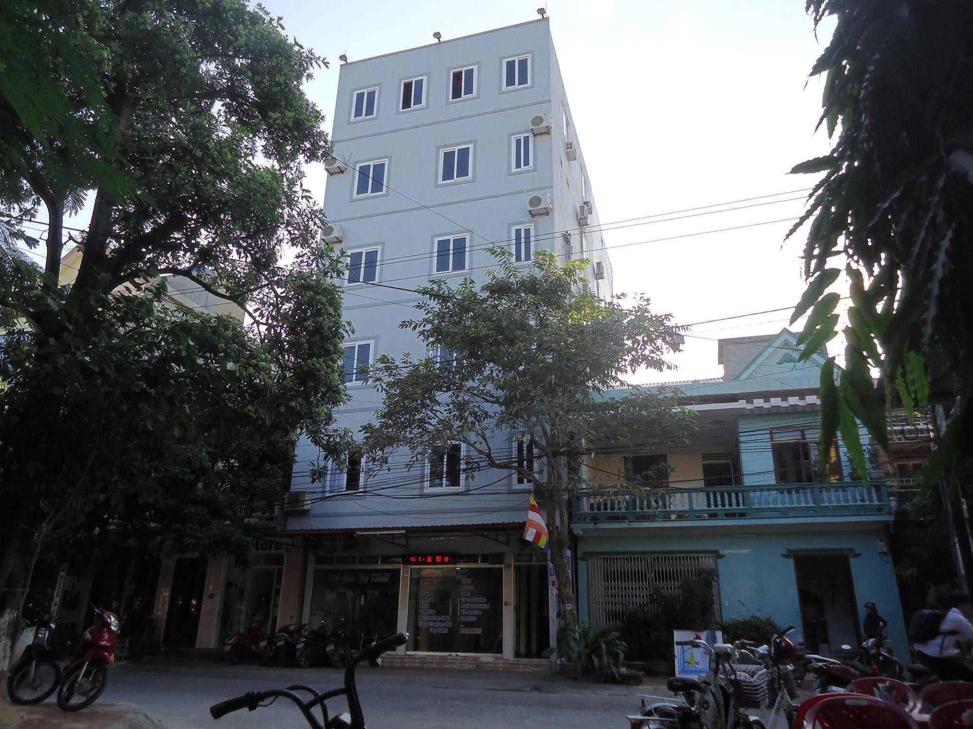 Anh Linh 1 Hotel Dong Hoi Esterno foto